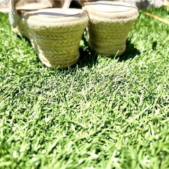 Women's Easy Street daisy wedge heel sandals - Picture 11 of 14